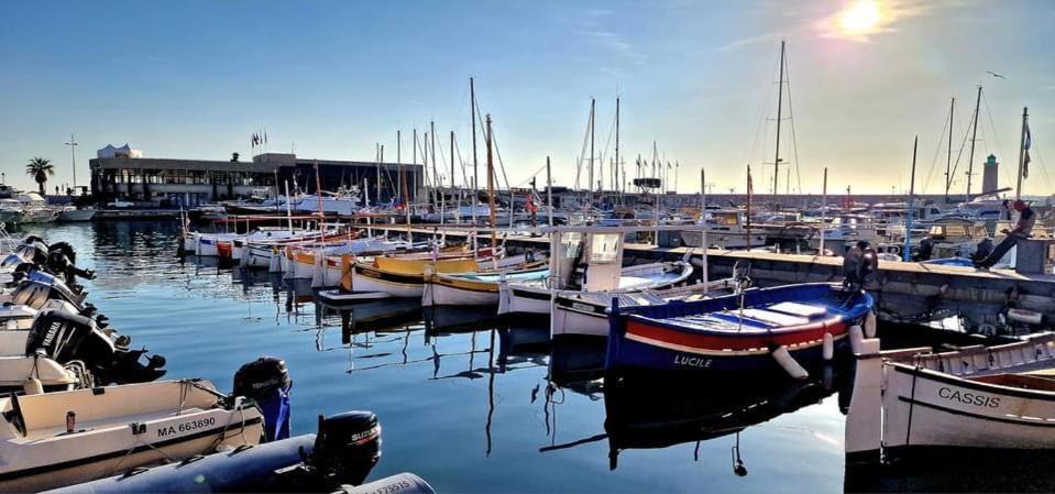 Superbestouan 6 Personnes Clim, Fibre, Parking Apartment
